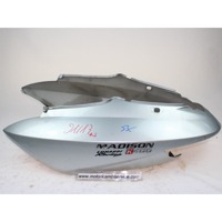 UNDER SEAT FAIRING OEM N. 1-000-297-095 SPARE PART USED SCOOTER MALAGUTI MADISON K400 (2002 - 2006) DISPLACEMENT CC. 400  YEAR OF CONSTRUCTION 2004
