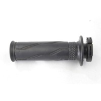 HANDLEBAR GRIPS OEM N. 54BF62401000 SPARE PART USED SCOOTER YAMAHA TRICITY MW 125 (2014 - 2017) DISPLACEMENT CC. 125  YEAR OF CONSTRUCTION 2016