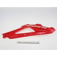 TANK FAIRING OEM N.  SPARE PART USED MOTO HUSQVARNA WR 125 DISPLACEMENT CC. 125  YEAR OF CONSTRUCTION 2009