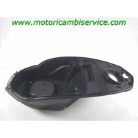HELMET BOX OEM N. 1-001-515-359 SPARE PART USED SCOOTER PEUGEOT KISBEE 50 4t (2010 - 2017) DISPLACEMENT CC. 50  YEAR OF CONSTRUCTION 2013