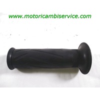 HANDLEBAR GRIPS OEM N. 4YR262410200 SPARE PART USED SCOOTER YAMAHA MAJESTY (2009 - 2014) YP400 / YP400A DISPLACEMENT CC. 400  YEAR OF CONSTRUCTION 2012