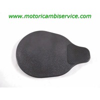 UNDER SEAT FAIRING OEM N. 657135 SPARE PART USED SCOOTER PIAGGIO VESPA 125 PRIMAVERA 3V I.E (2013-2014) DISPLACEMENT CC. 125  YEAR OF CONSTRUCTION 2014