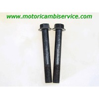 MOTORCYCLE SCREWS AND BOLTS OEM N. 901051044000  SPARE PART USED MOTO YAMAHA MT-09 ABS (2013 - 2015) DISPLACEMENT CC. 850  YEAR OF CONSTRUCTION 2015