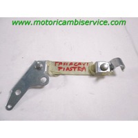 FAIRING / CHASSIS / FENDERS BRACKET OEM N.  SPARE PART USED MOTO KAWASAKI ER-6 N F (2012 -2016) DISPLACEMENT CC. 650  YEAR OF CONSTRUCTION 2016