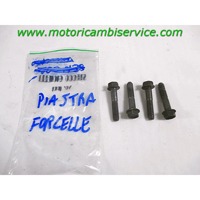 SCREW AND BOLTS SET OEM N.  SPARE PART USED SCOOTER KYMCO PEOPLE S 125 / 200 (2007-2016) DISPLACEMENT CC. 200  YEAR OF CONSTRUCTION 2007
