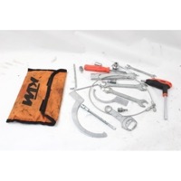 KTM 1290 SUPER DUKE R ATTREZZI IN DOTAZIONE 17 - 18 TOOL KIT