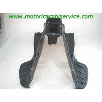 FOOTPEGS OEM N. 1-000-297-281 SPARE PART USED SCOOTER MALAGUTI MADISON T 150 (1999-2001) DISPLACEMENT CC. 150  YEAR OF CONSTRUCTION 2000