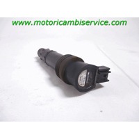 IGNITION COIL/SPARK PLUG OEM N. 3341034E00 SPARE PART USED MOTO SUZUKI GSX R 600 (1997-2000) DISPLACEMENT CC. 600  YEAR OF CONSTRUCTION 1999