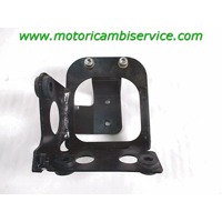 FOOTREST / FAIRING BRACKET OEM N.  SPARE PART USED SCOOTER PIAGGIO X10 350 IE EXECUTIVE (2011 - 2017) DISPLACEMENT CC. 350  YEAR OF CONSTRUCTION 2013