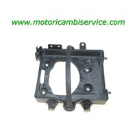 BATTERY HOLDER OEM N. 0005208 0005209 SPARE PART USED MOTO DUCATI MONSTER 620 (2003 - 2006) DISPLACEMENT CC. 620  YEAR OF CONSTRUCTION 2004