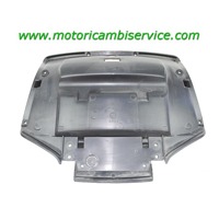 LUGGAGE COMPARTMENT COVER OEM N. 576671  SPARE PART USED SCOOTER PIAGGIO HEXAGON GT 250 (1998 - 2002) DISPLACEMENT CC. 250  YEAR OF CONSTRUCTION